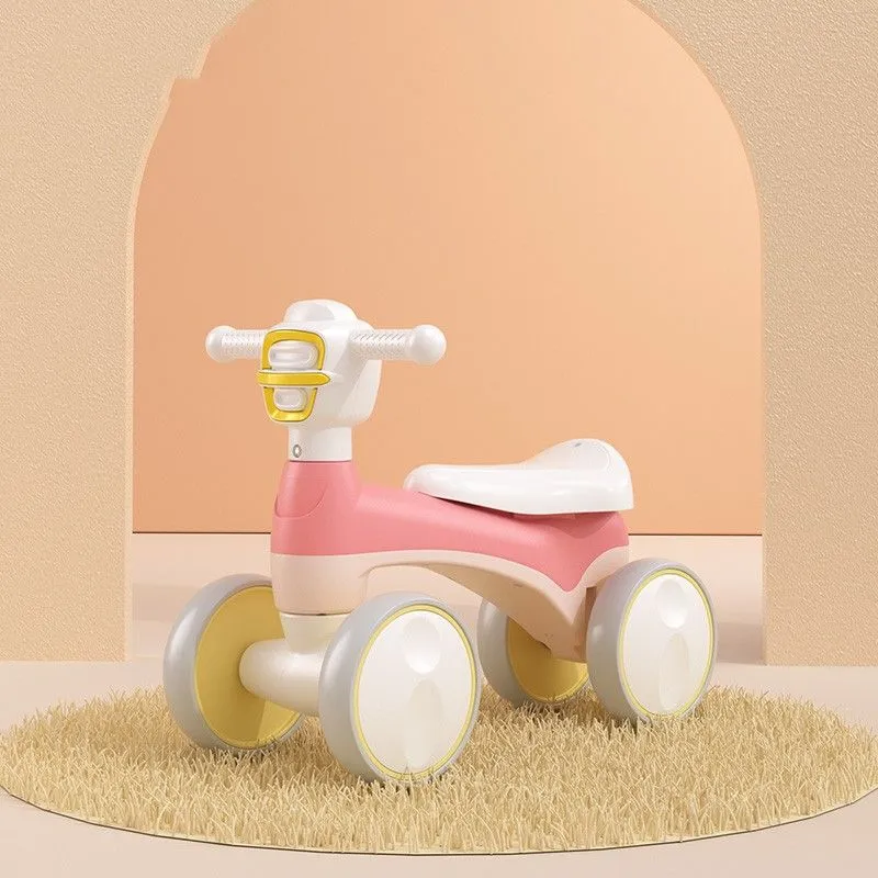 Stumdomas sukamas balansuojantis keturių ratų automobilis